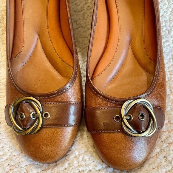 Nurture Leather Buckle Wedges Size 11M Made in Brazil Color Brown - Picture 2 of 7